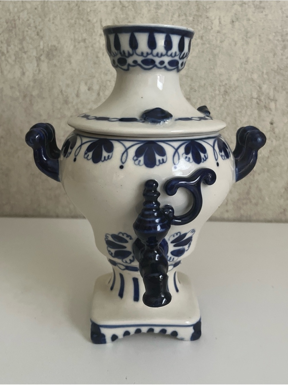 Vintage Gzhel Russian USSR And Porcelain Samovar Hand Painted Clay Blue Floral